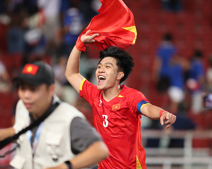 U22 Việt Nam ngược dòng không tưởng - Ảnh: Đức Cường