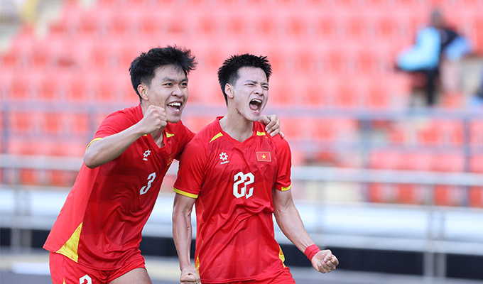 U22 Việt Nam đang nhận được sự hậu thuẫn rất lớn từ truyền thông, NHM trước trận chung kết SEA Games 33 - Ảnh: Đức Cường