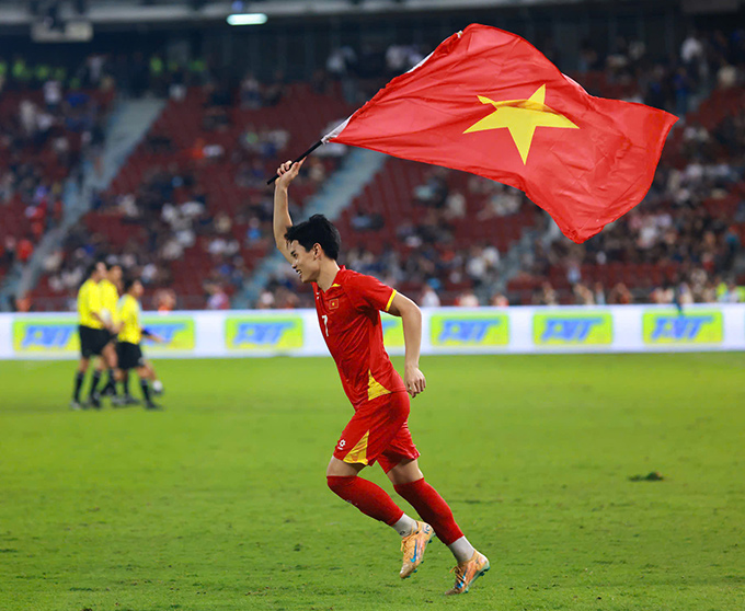 Bóng đá là một trong những bộ môn được ứng dụng nhiều công nghệ, thiết bị hiện đại - Ảnh: Đức Cường