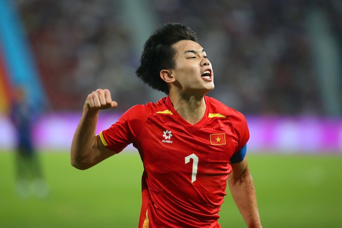 Đình Bắc ở trận chung kết môn bóng đá nam SEA Games 33. Ảnh: Đức Cường