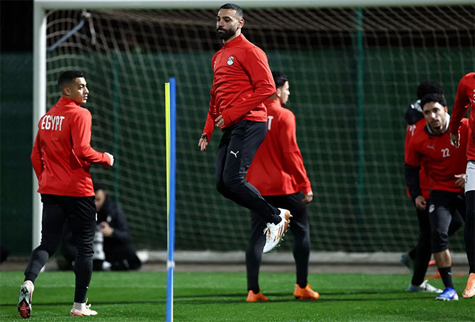 Một pha bật nhảy ấn tượng của Salah