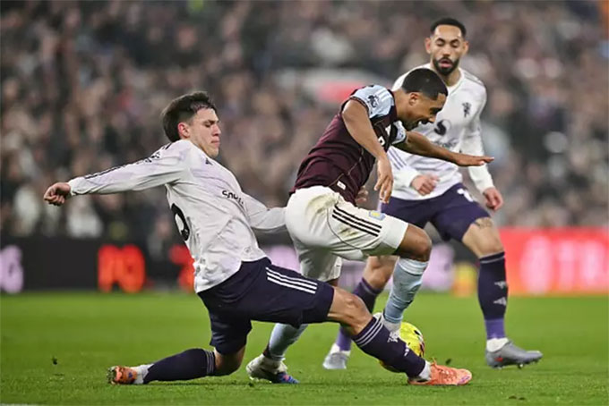 Manuel Ugarte chưa thắng nổi trận nào trong 7 trận đá chính gần nhất ở Premier League