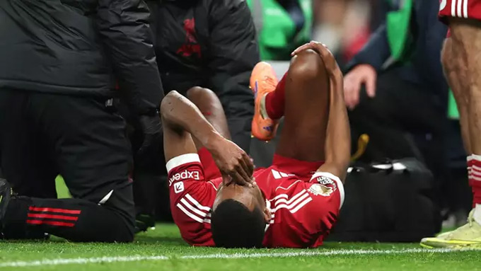 Liverpool mất núi tiền vì Alexander Isak