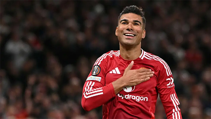 Casemiro trở lại sau án treo giò là tín hiệu tích cực cho Amorim