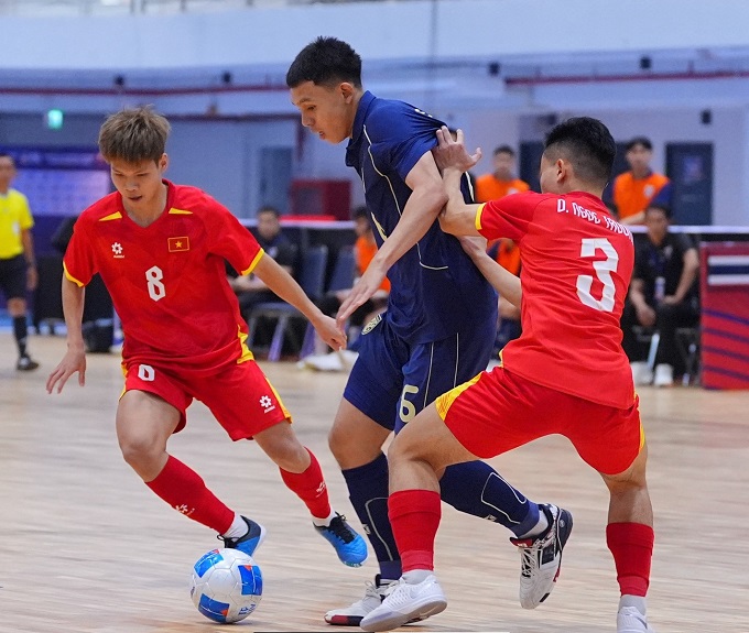 … nhưng đã để thua ngược trước chủ nhà Thái Lan 