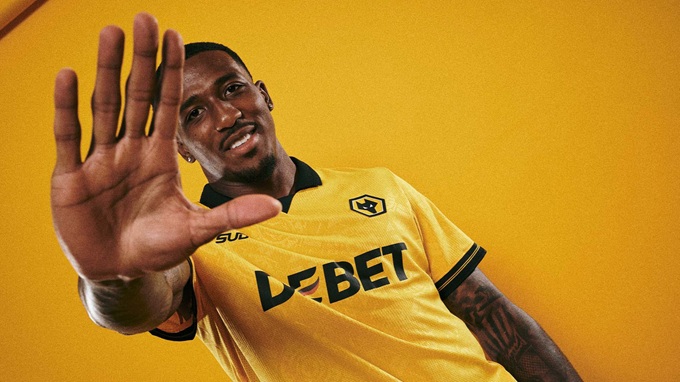 Jackson Tchatchoua chạy nhanh nhất Premier League mùa này