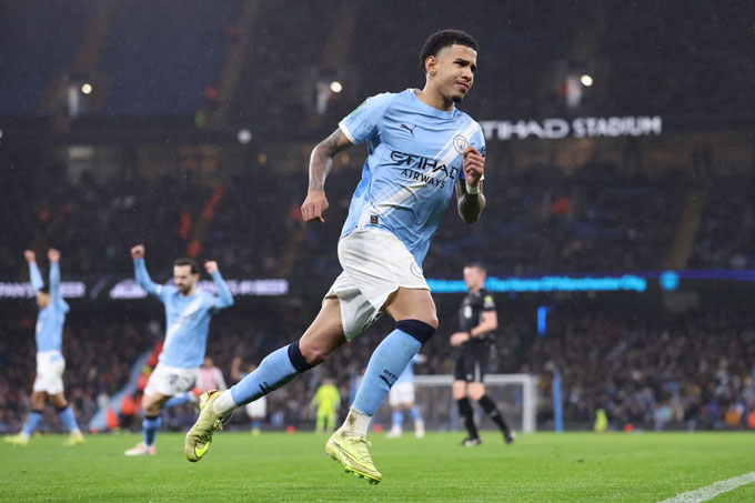 Tottenham có thể quay lại hỏi mua Savinho