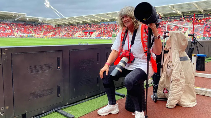 Haroun trong lần tác nghiệp trên sân