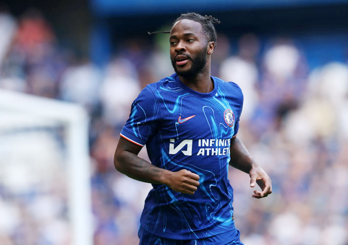 Sterling chưa ra sân trận nào cho Chelsea từ đầu mùa