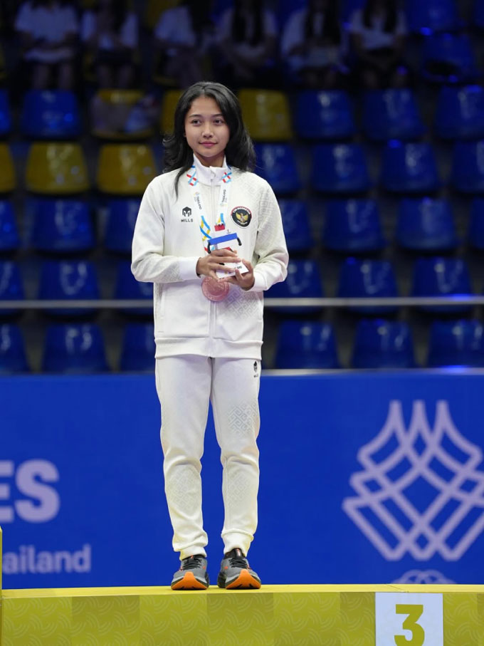 Andi Mesyara Jerni Maswara vừa gây ồn ào