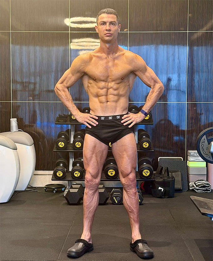 Anh kiên trì luyện tập, ăn uống khoa học và nghiêm khắc với bản thân ở tuổi sắp 41