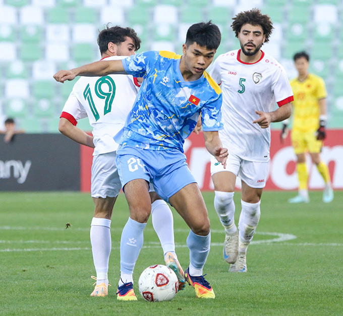 Lê Phát ghi bàn thắng cho U23 Việt Nam - Ảnh: VFF