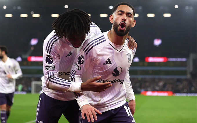 Để MU chơi hay hơn, thích nghi tốt hơn.