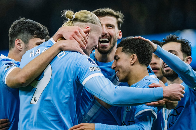 Man City đang bám ngay sát Arsenal