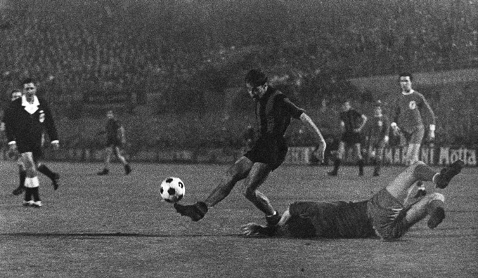 Inter Milan được cho đã thắng nhờ trọng tài thiên vị