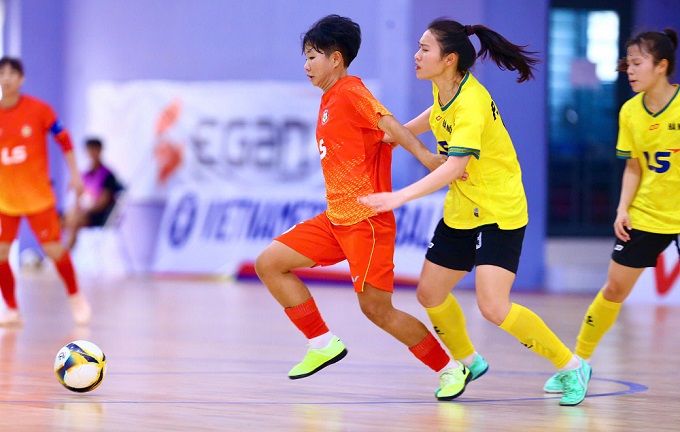 TP.HCM (áo cam) sẽ không dễ thắng trận