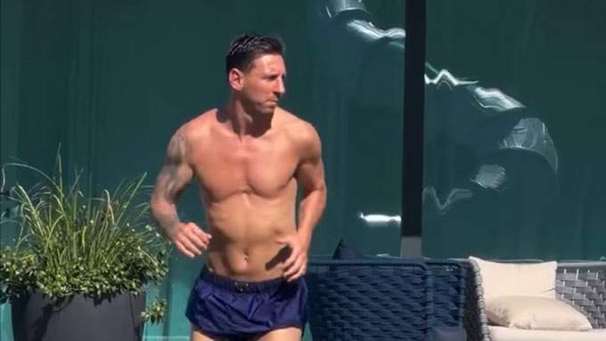 Lionel Messi có màn khởi động ấn tượng