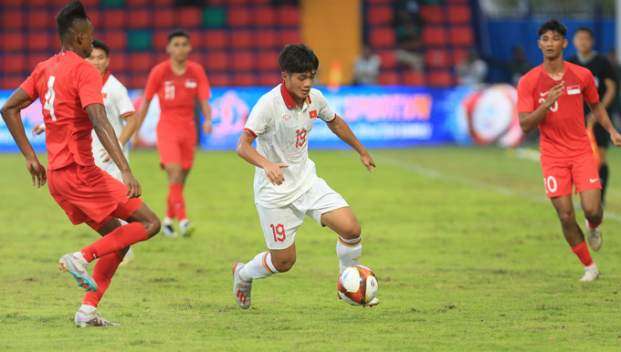 Quốc Việt không có nhiều cơ hội ra sân trong thời gian vừa qua. Ảnh - Minh Tuấn