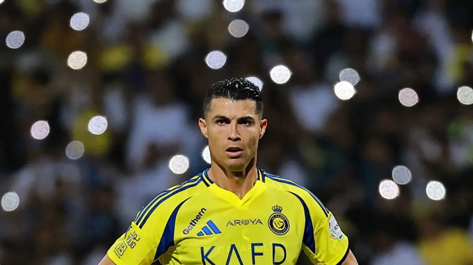  Cristiano Ronaldo trong màu áo Al Nassr