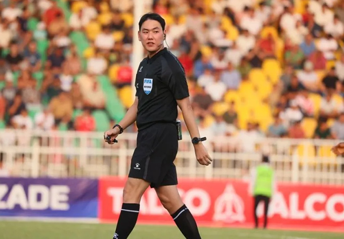 Trọng tài Choi đem lại may mắn cho các ĐT Việt Nam
