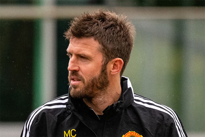 Carrick sẵn sàng về chữa cháy cho MU đến hết mùa