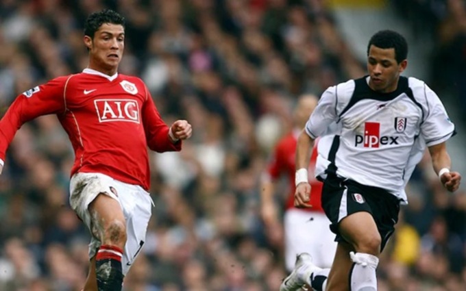 Rosenior đối đầu với Cristiano Ronaldo khi còn là cầu thủ