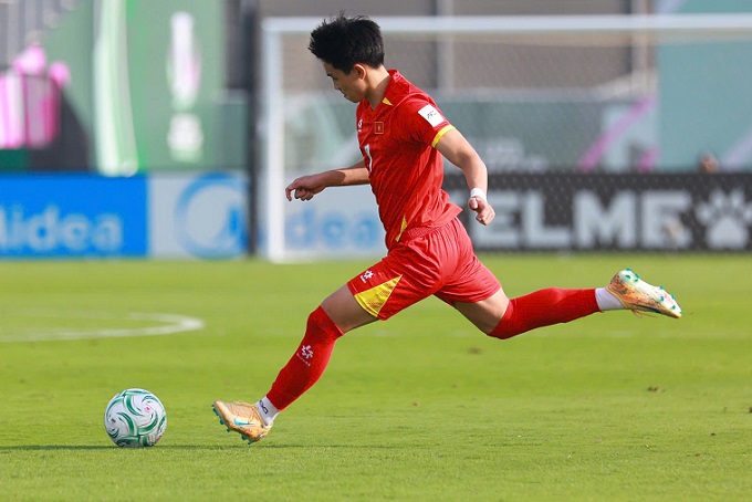 Nguyễn Đình Bắc dự bị 