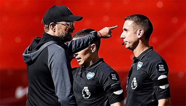 David Coote từng xúc phạm HLV Jurgen Klopp