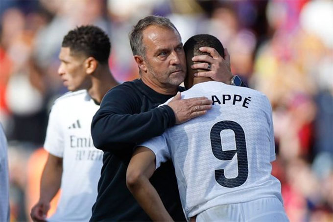 HLV Flick đánh giá rất cao Mbappe