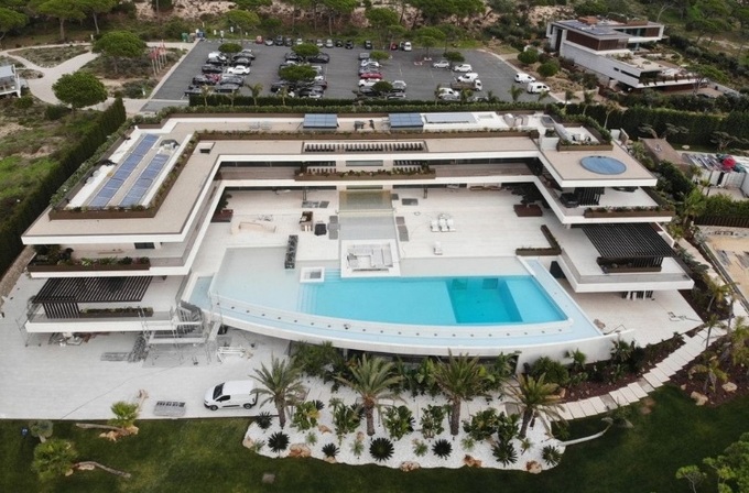 Cristiano Ronaldo sẽ có thể làm đám cưới tại biệt thự ở Cascais.