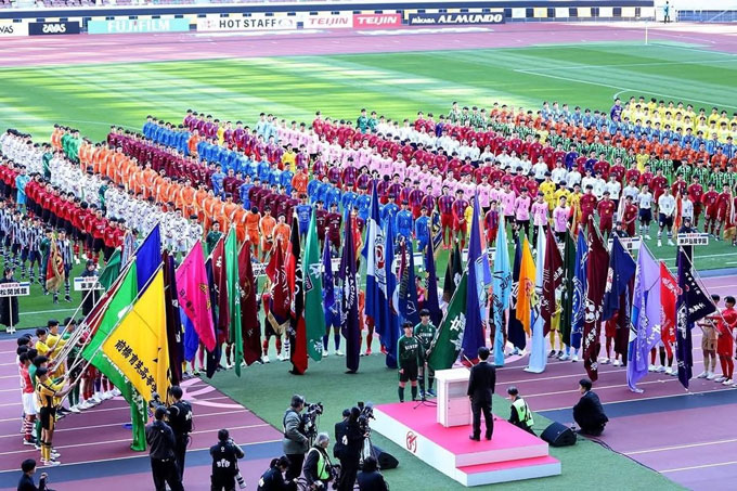 Bóng đá học đường Nhật Bản vẫn là một trường hợp đặc biệt