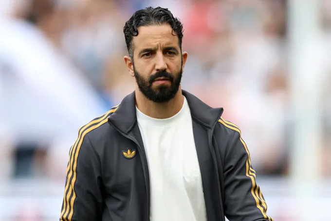 Ruben Amorim bị MU sa thải