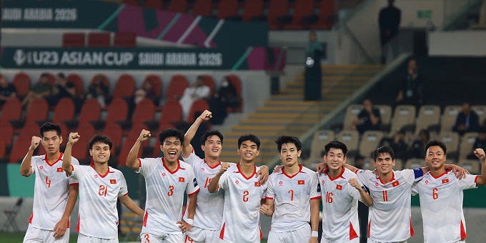 U23 Việt Nam vui mừng với bàn thắng của Đình Bắc. Ảnh: Ted Trần 