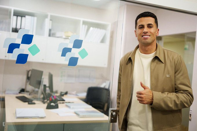 Cancelo gắn bó với Barca đến hết mùa 2025/26