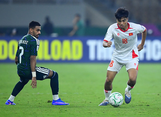 Công Phương là 1 trong 7 cầu thủ có nguy cơ bị treo giò 