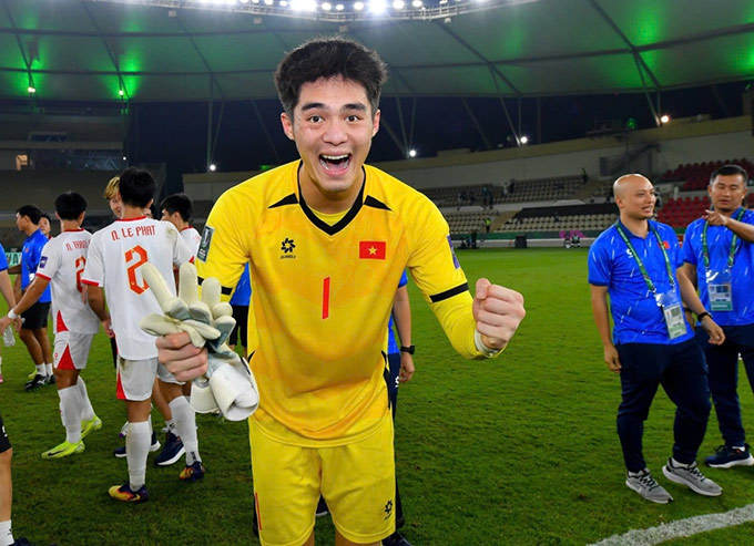 Trung Kiên được chính HLV đối thủ khen ngợi 