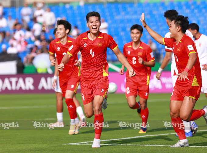 Hiểu Minh đang cùng U23 Việt Nam chơi vô cùng ấn tượng