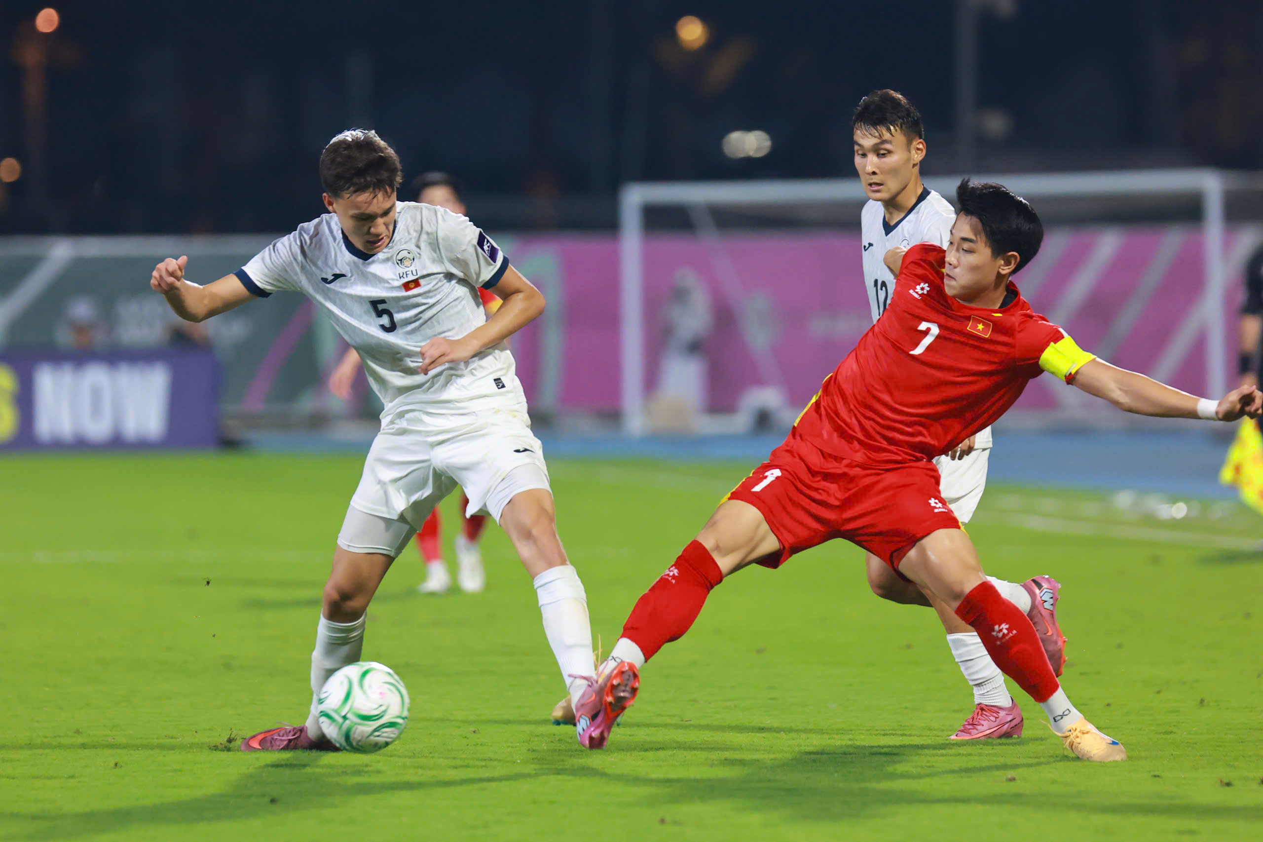 Đình Bắc được xem là niềm hy vọng số 1 của U23 Việt Nam khi đối đầu với U23 UAE ở tứ kết - Ảnh: Ted Trần 