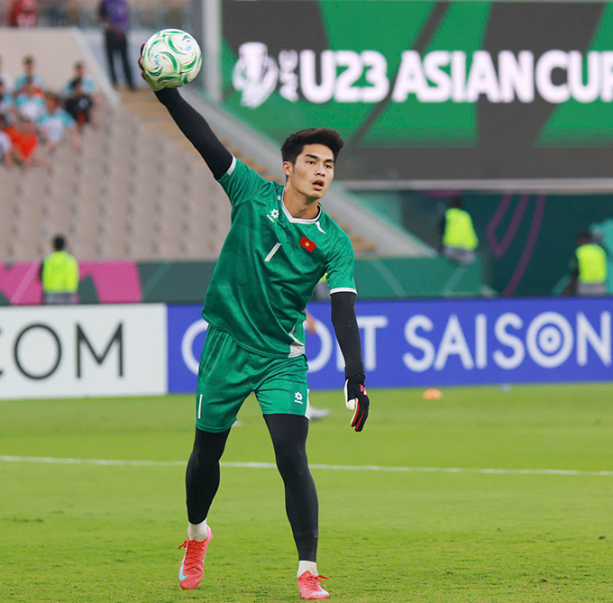 Thủ môn Trần Trung Kiên không vui trọn vẹn - Ảnh: Ted Trần TV 