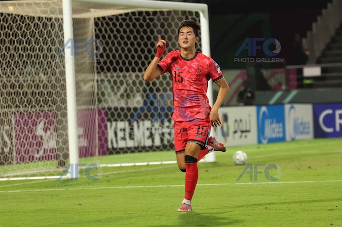 Niềm vui của tuyển thủ U23 Hàn Quốc khi có bàn mở tỷ số. Ảnh: AFC