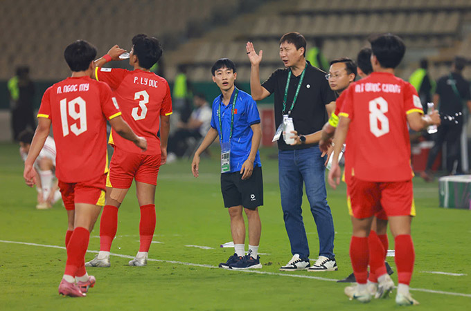 HLV Kim Sang Sik đang có chuỗi 15 trận thắng tuyệt đối cùng U23 Việt Nam tại các giải đấu chính thức - Ảnh: Ted Trần TV 