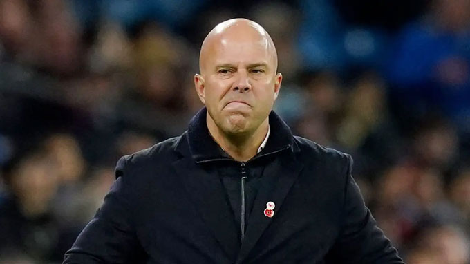 Slot đang chịu áp lực lớn tại Liverpool sau chuỗi thành tích thất vọng