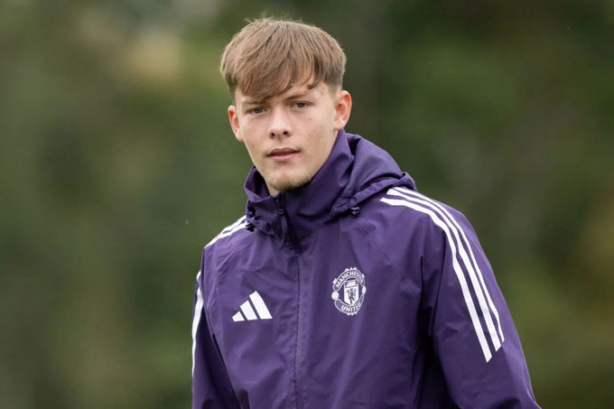 Sam Mather từng vô địch FA Youth Cup năm 2022