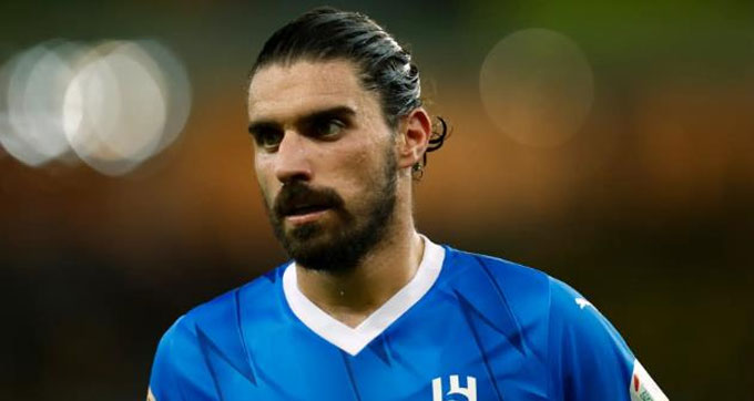 Neves trong màu áo Al Hilal