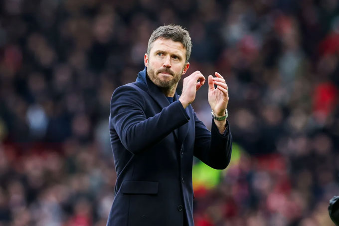  Carrick vừa cùng MU đánh bại Man City