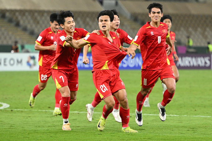 U23 Việt Nam cũng là "đội bóng hâm mộ" của các CĐV Trung Quốc. Ảnh - Nam Nghĩa