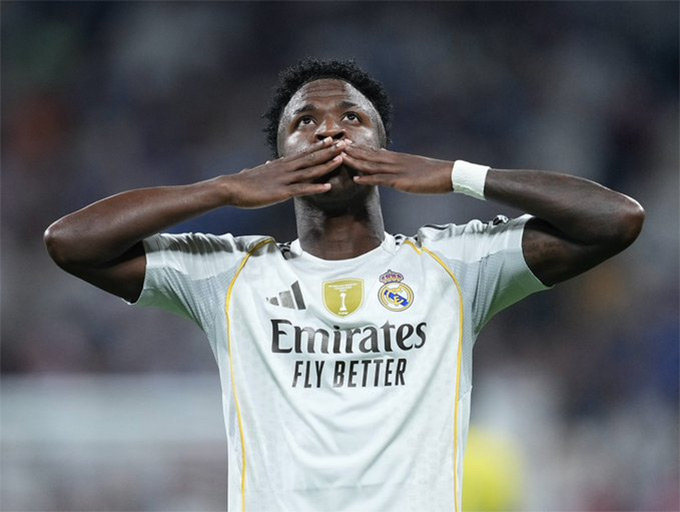 Vinicius bùng nổ đúng lúc để giải tỏa áp lực