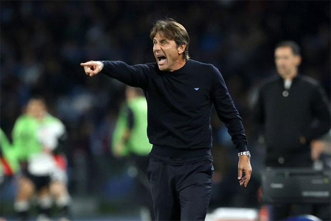 HLV Conte rất thất vọng vì Napoli không thắng nổi Copenhaghen