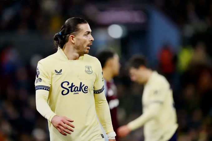 Grealish có thể phải nghỉ vài tháng vì chấn thương