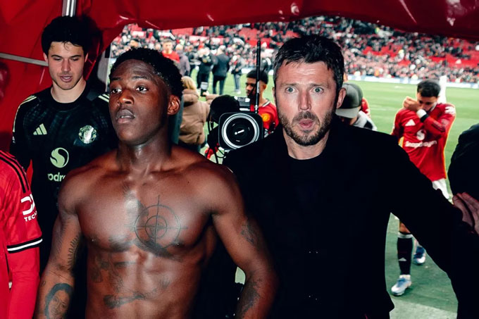 Mainoo đã thuyết phục được HLV Carrick tin tưởng ở mình